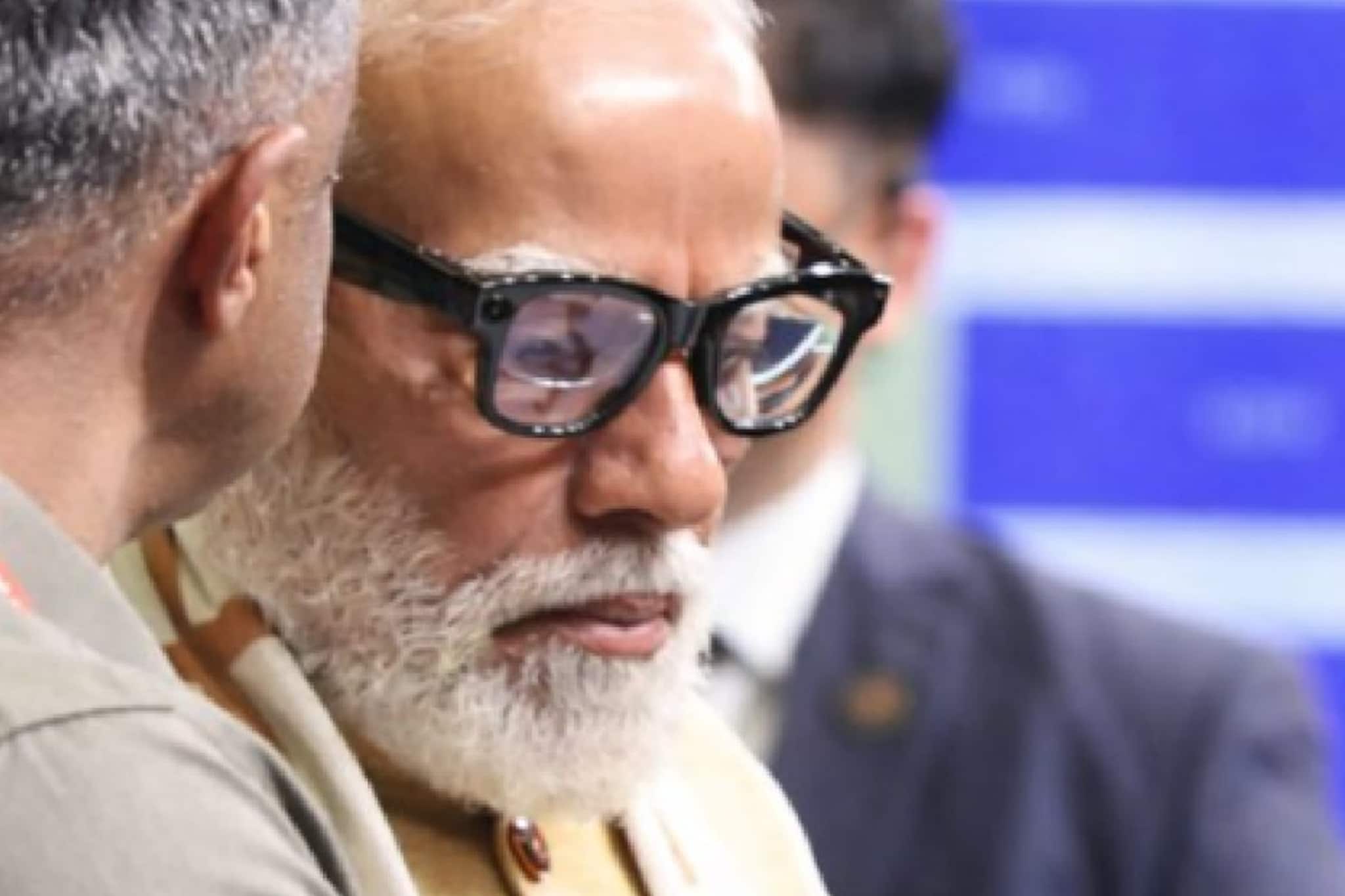 বেঙ্গালুরুতেই তৈরি ভারতের এআই চশমা! শুনতে পারে, উত্তরও দিতে পারে এই বিশেষ যন্ত্র