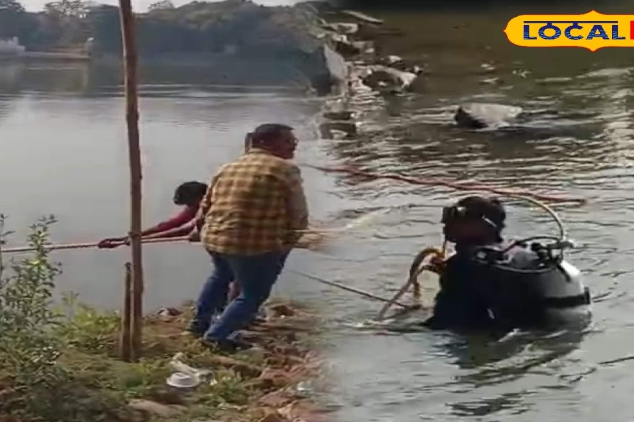 ভেসেলে গাড়ি তুলতে গিয়ে গঙ্গায় পড়ল চারচাকা, আহত চালক ভেসেলে গাড়ি তুলতে গিয়ে গঙ্গায় পড়ল চারচাকা, আহত চালক