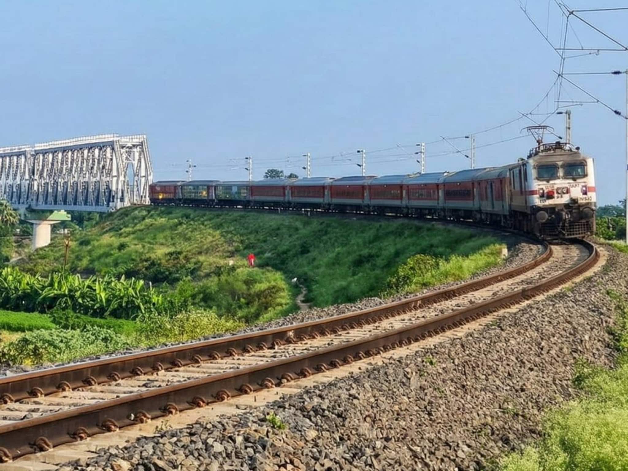 ‘নশিপুর প্যাসেঞ্জার হল্ট’ স্টেশনের অনুমোদন, ভোটের আগে মুর্শিদাবাদে নতুন স্টেশন