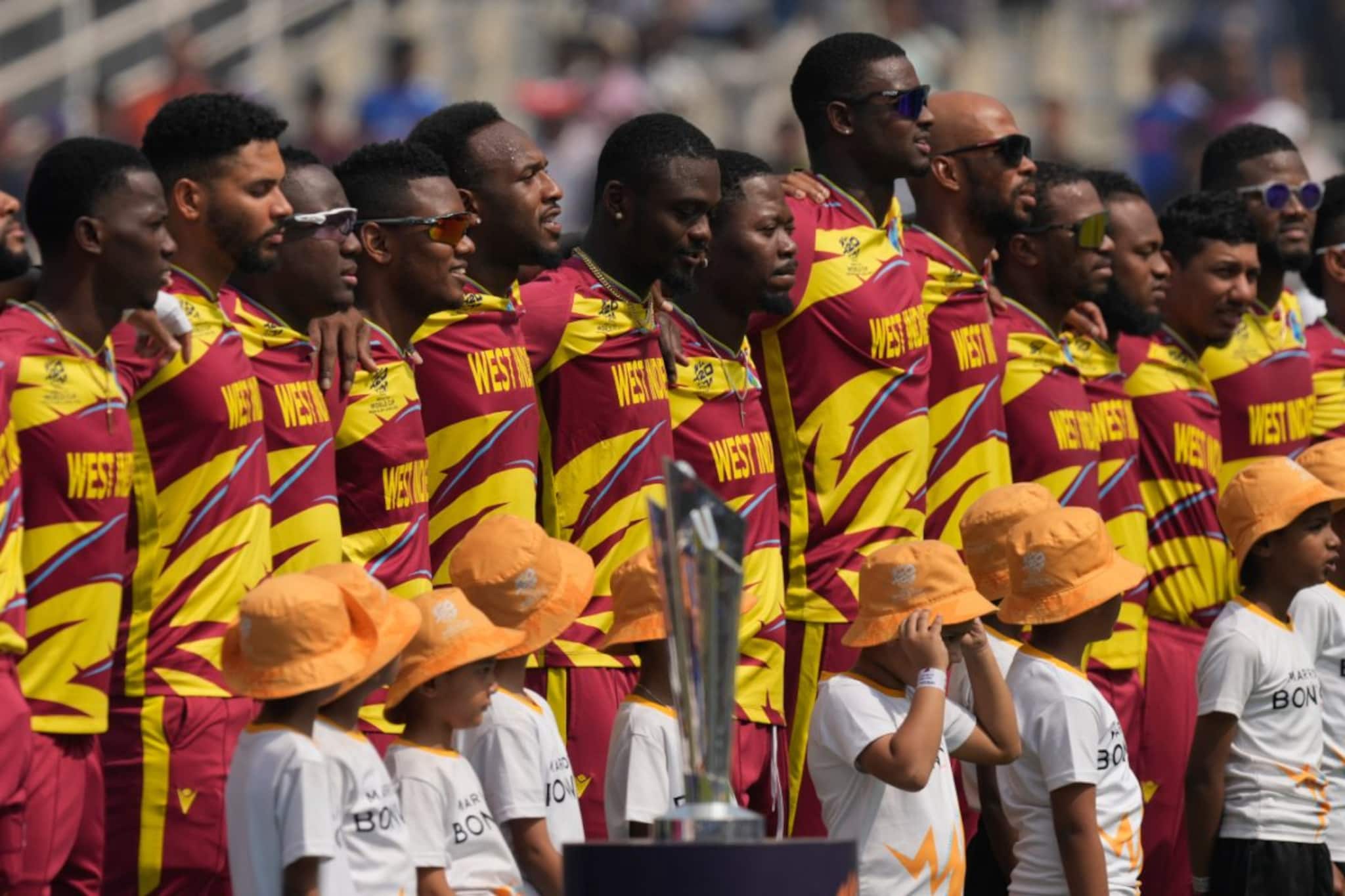 হারের পর কলকাতা ছাড়তে পারছে না ওয়েস্ট ইন্ডিজ দল! উদ্বিগ্ন ক্রিকেটাররা! কারণটা কী? হারের পর কলকাতা ছাড়তে পারছে না ওয়েস্ট ইন্ডিজ দল! উদ্বিগ্ন ক্রিকেটাররা! কারণটা কী?