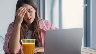 চা সব ধরনের মাথাব্যথার জন্য উপকারী নয় (AI Generated Image)