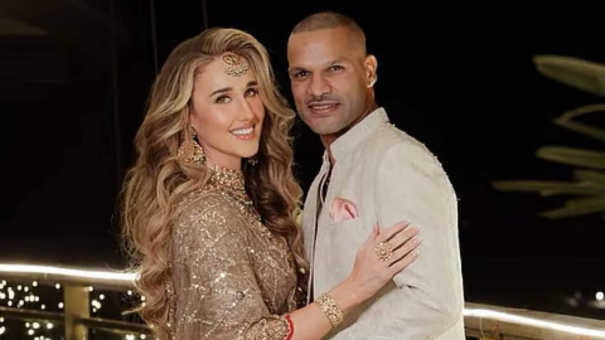 চল্লিশোর্ধ্ব শিখরের নতুন ইনিংস! গাঁটছড়া বাঁধলেন ভিনদেশি প্রেয়সী সোফির সঙ্গে