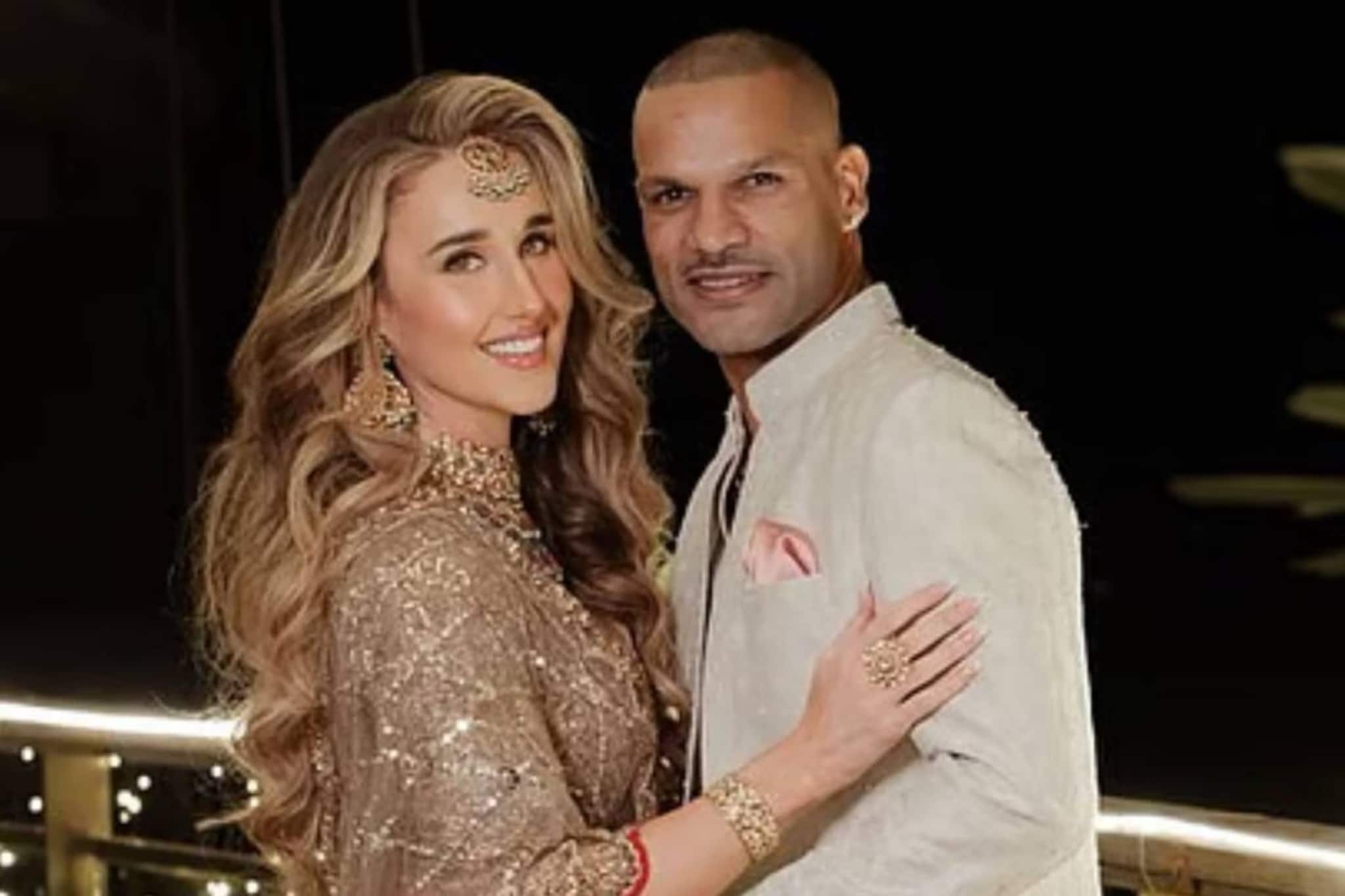 চল্লিশোর্ধ্ব শিখরের নতুন ইনিংস! গাঁটছড়া বাঁধলেন ভিনদেশি প্রেয়সী সোফির সঙ্গে