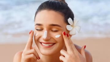 যেতে হবে না পার্লারে! দরকার নেই দামি কসমেটিক্স! এই ছোট্ট কাজগুলিতেই ত্বক থাকবে ঝলমলে চকচকে যেতে হবে না পার্লারে! দরকার নেই দামি কসমেটিক্স! এই ছোট্ট কাজগুলিতেই ত্বক থাকবে ঝলমলে চকচকে