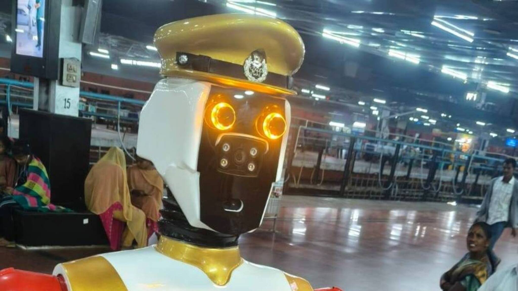 Rail Robocop: অপরাধমূলক কাজে জড়িয়ে পড়েন? সাবধান! মুখ দেখে অপরাধী চিনছে রোবট-রক্ষী অর্জুন