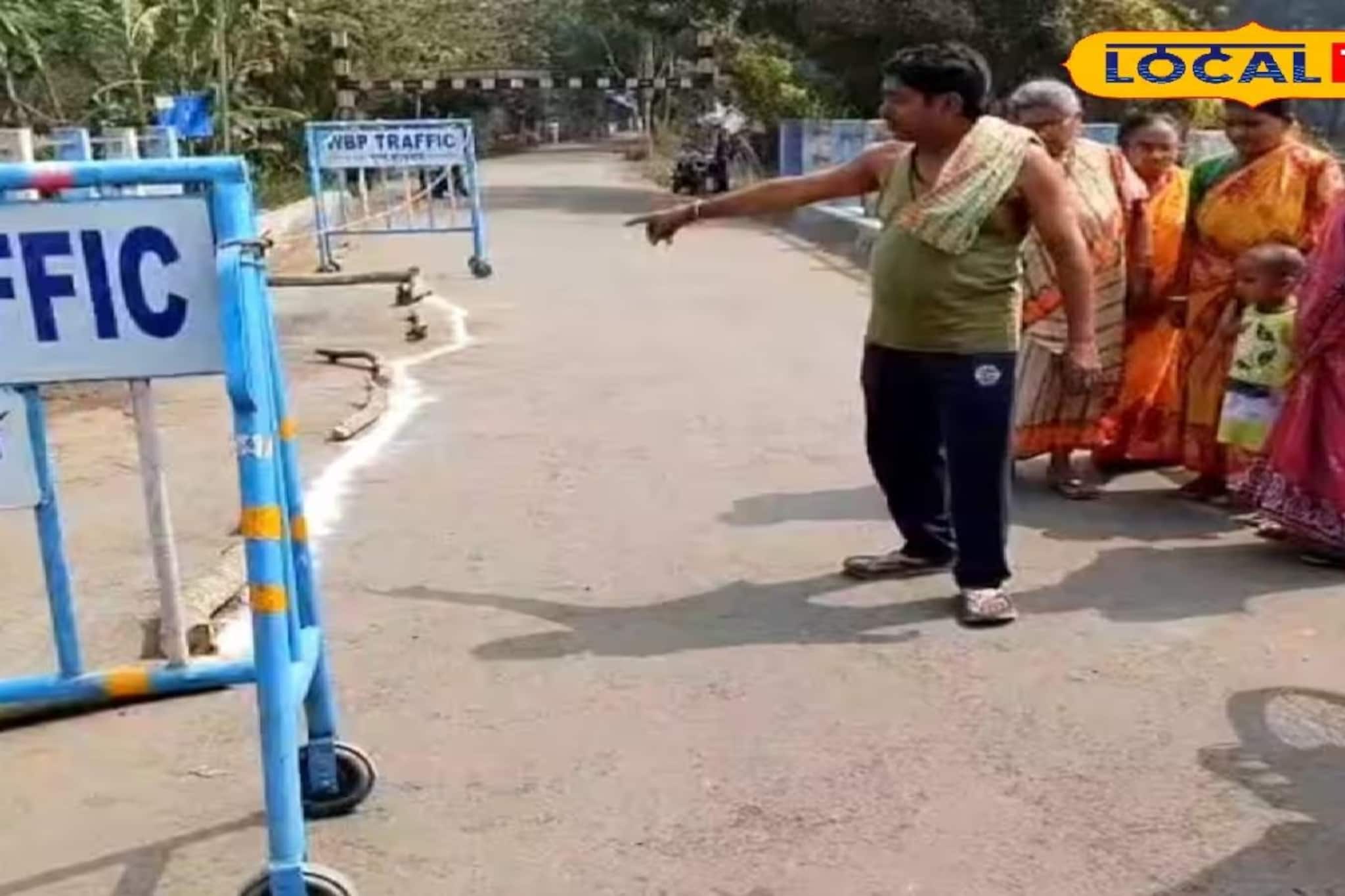 ব্রিজে যেন সিনেমার দৃশ্য, এলোপাথাড়ি কোপে মহিলার শরীর থেকে হাত আলাদা! শিউরে উঠছে বনগাঁ ব্রিজে যেন সিনেমার দৃশ্য, এলোপাথাড়ি কোপে মহিলার শরীর থেকে হাত আলাদা! শিউরে উঠছে বনগাঁ