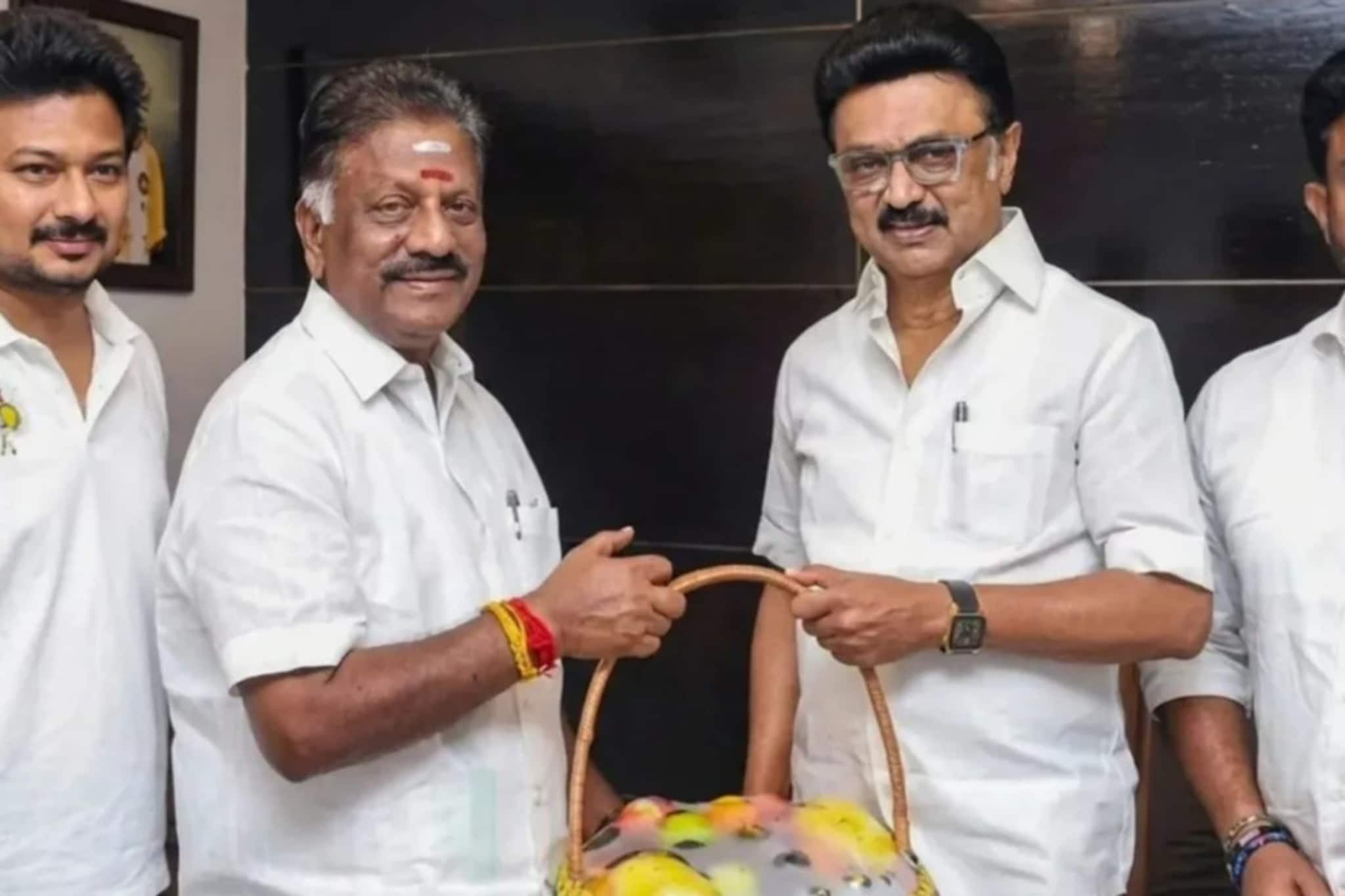 DMK-তে যোগ তিন বারের মুখ্যমন্ত্রী পন্নিরসেলভম! বিধানসভা ভোটের আগে তামিলনাড়ুতে নতুন সমীকরণ