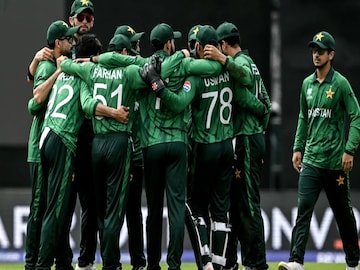 পাকিস্তানের প্লেয়িং ইলেভেনের ছক ফাঁস পাকিস্তানের প্লেয়িং ইলেভেনের ছক ফাঁস