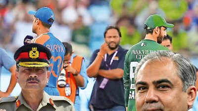 কলকাতা: অনেক হুজ্জতি হল, কিন্তু শেষমেশ চাপের কাছে নতিস্বীকার করে আইসিসি টি টোয়েন্টি বিশ্বকাপে ভারতের বিরুদ্ধে ম্যাচ খেলতে সম্মত হয়েছে পাকিস্তান৷ তবে এত কিছুর পরেও তাদের ঔদ্ধত্যের পা মাটিতে কিছুতেই নামে না৷  আন্তর্জাতিক মঞ্চে হোক বা ক্রিকেট মাঠে, পাকিস্তান সব সময়েই নিজের জাত চেনায়। ভারত-পাকিস্তান ম্যাচ ঘিরে বিতর্কে পাকিস্তান আবারও তার আসল রূপ দেখিয়েছে। ভারত-পাকিস্তান ম্যাচ ঘিরে প্রেমের মধ্যে আসিম মুনিরের নাম টেনে এনে ট্রফি চোর মহসিন নকভি চাটুকারিতার সমস্ত সীমা পার করেছেন৷