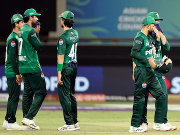 ভারত-পাকিস্তান ম্যাচ বৃষ্টিতে বাতিল হলে কী হবে? কোন দল যাবে বিশ্বকাপের সুপার এইটে? ভারত-পাকিস্তান ম্যাচ বৃষ্টিতে বাতিল হলে কী হবে? কোন দল যাবে বিশ্বকাপের সুপার এইটে?