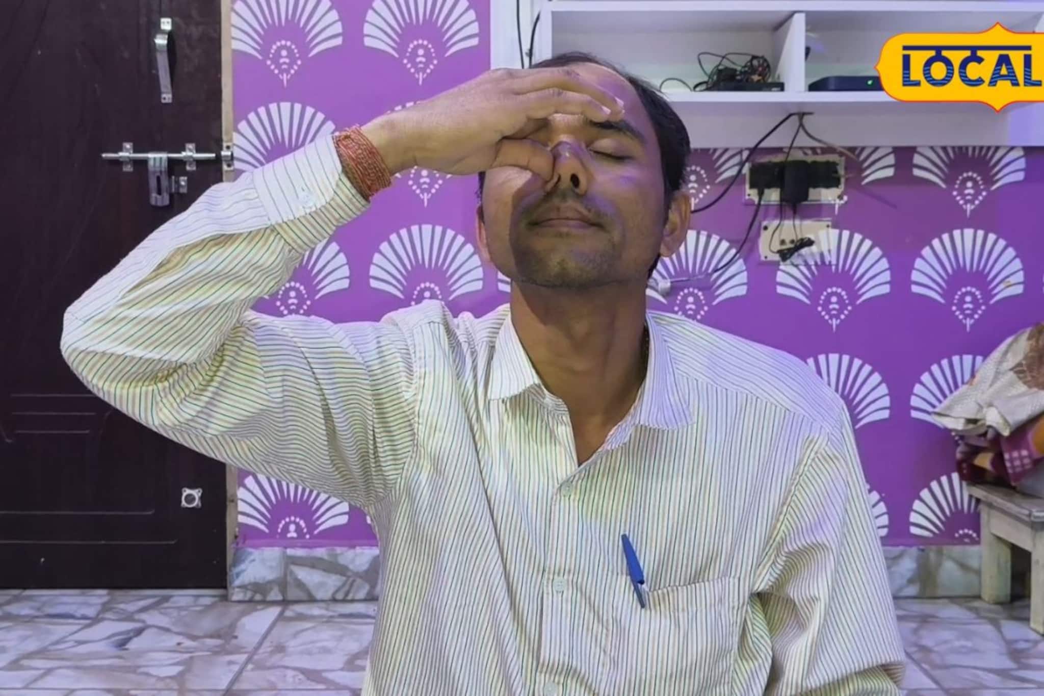 বিনামূল্যে যোগা শিক্ষা! সুস্থ সমাজ গড়তে পুরুলিয়ার ভূমিপুত্রের অনন্য লড়াই