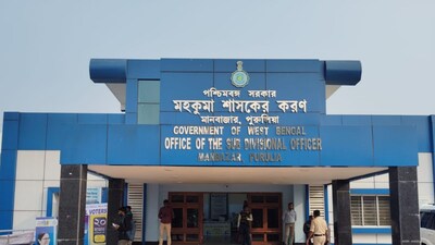 {"remix_data":[],"remix_entry_point":"challenges","source_tags":["local"],"origin":"unknown","total_draw_time":0,"total_draw_actions":0,"layers_used":0,"brushes_used":0,"photos_added":0,"total_editor_actions":{},"tools_used":{"transform":2},"is_sticker":false,"edited_since_last_sticker_save":true,"containsFTESticker":false}