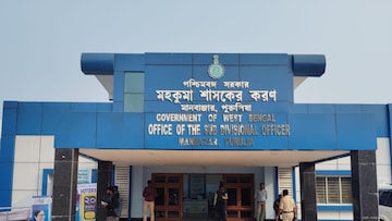 {"remix_data":[],"remix_entry_point":"challenges","source_tags":["local"],"origin":"unknown","total_draw_time":0,"total_draw_actions":0,"layers_used":0,"brushes_used":0,"photos_added":0,"total_editor_actions":{},"tools_used":{"transform":2},"is_sticker":false,"edited_since_last_sticker_save":true,"containsFTESticker":false}