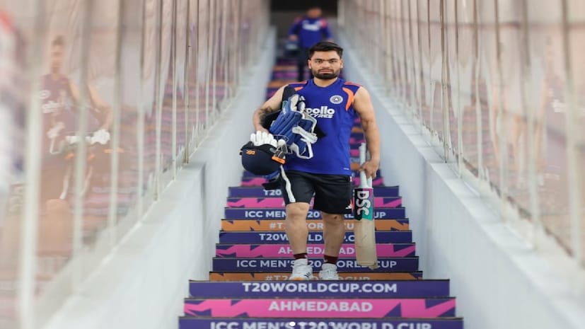 He suggested that, if so, then Ishan Kishan should be asked to open the innings and Rinku Singh should be brought back into the team. Shastri says, 