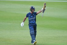 T-20 WC 2026 : খেলতেন হকি, সেখান থেকে ক্রিকেট! এবার টি-২০ বিশ্বকাপে তিনিই সেরা আকর্ষণ, অবাক করা এক ক্রিকেটার!