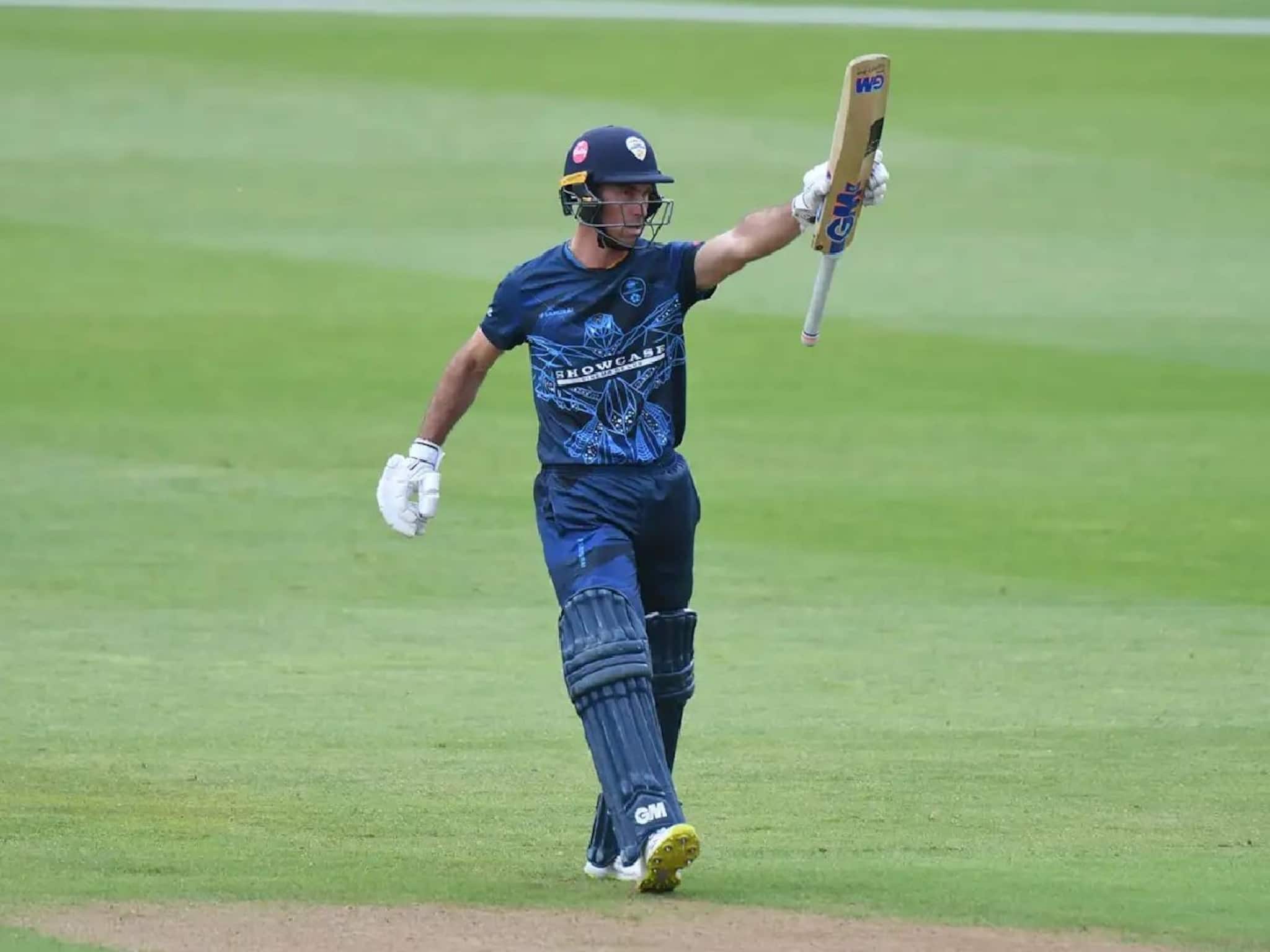 খেলতেন হকি, সেখান থেকে ক্রিকেট! এবার টি-২০ বিশ্বকাপে এই ক্রিকেটার সেরা আকর্ষণ