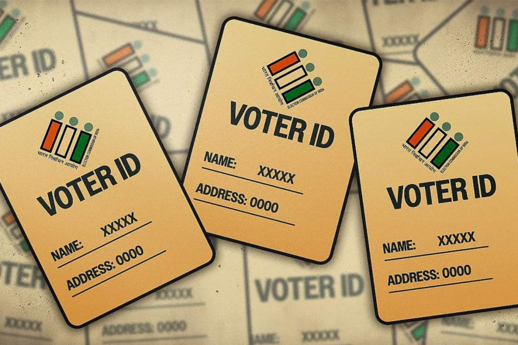 SIR-এর তালিকায় কী কী ভুল আছে? জেলাশাসকদের গ্রিন সিগন্যাল পেলেই বড় সিদ্ধান্ত নেবে কমিশন! SIR-এর তালিকায় কী কী ভুল আছে? জেলাশাসকদের গ্রিন সিগন্যাল পেলেই বড় সিদ্ধান্ত নেবে কমিশন!