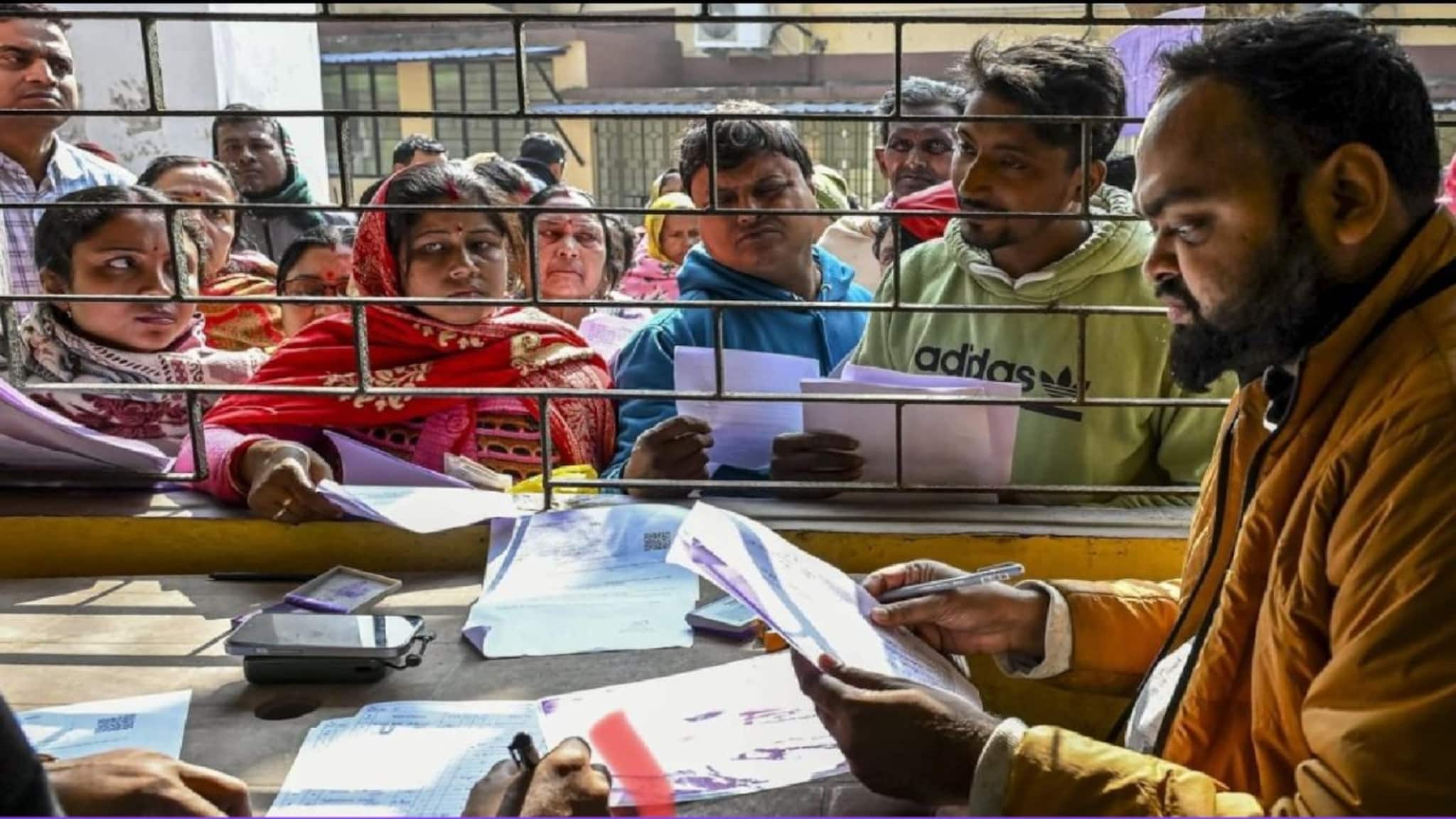 SIR in West Bengal: ৬০ লাখ SIR অভিযোগের নিষ্পত্তি করবেন জুডিশিয়াল অফিসাররা! ২৮ ফেব্রুয়ারি কি তালিকা প্রকাশ? স্পষ্ট জানাল কমিশন