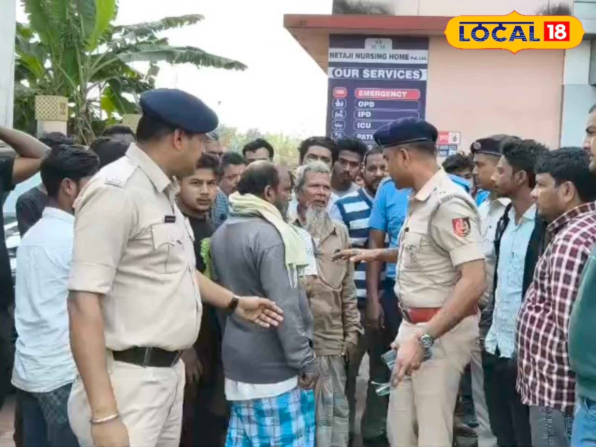 জাতীয় সড়ক পার হতে গিয়ে গাড়ির ধাক্কায় বলি ৭ বছরের শিশু! গুরুত্বর আহত মা ও আরেক সন্তান