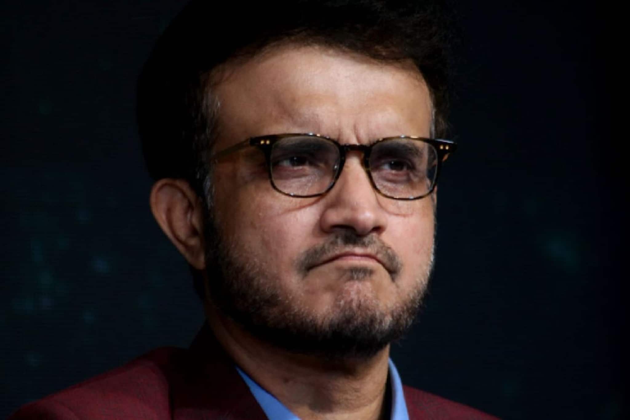 'ওকে কেন দলে ফেরানো হবে না'? অনেকদিন পর বাংলার ক্রিকেটারের জন্য গলা ফাটালেন সৌরভ 'ওকে কেন দলে ফেরানো হবে না'? অনেকদিন পর বাংলার ক্রিকেটারের জন্য গলা ফাটালেন সৌরভ