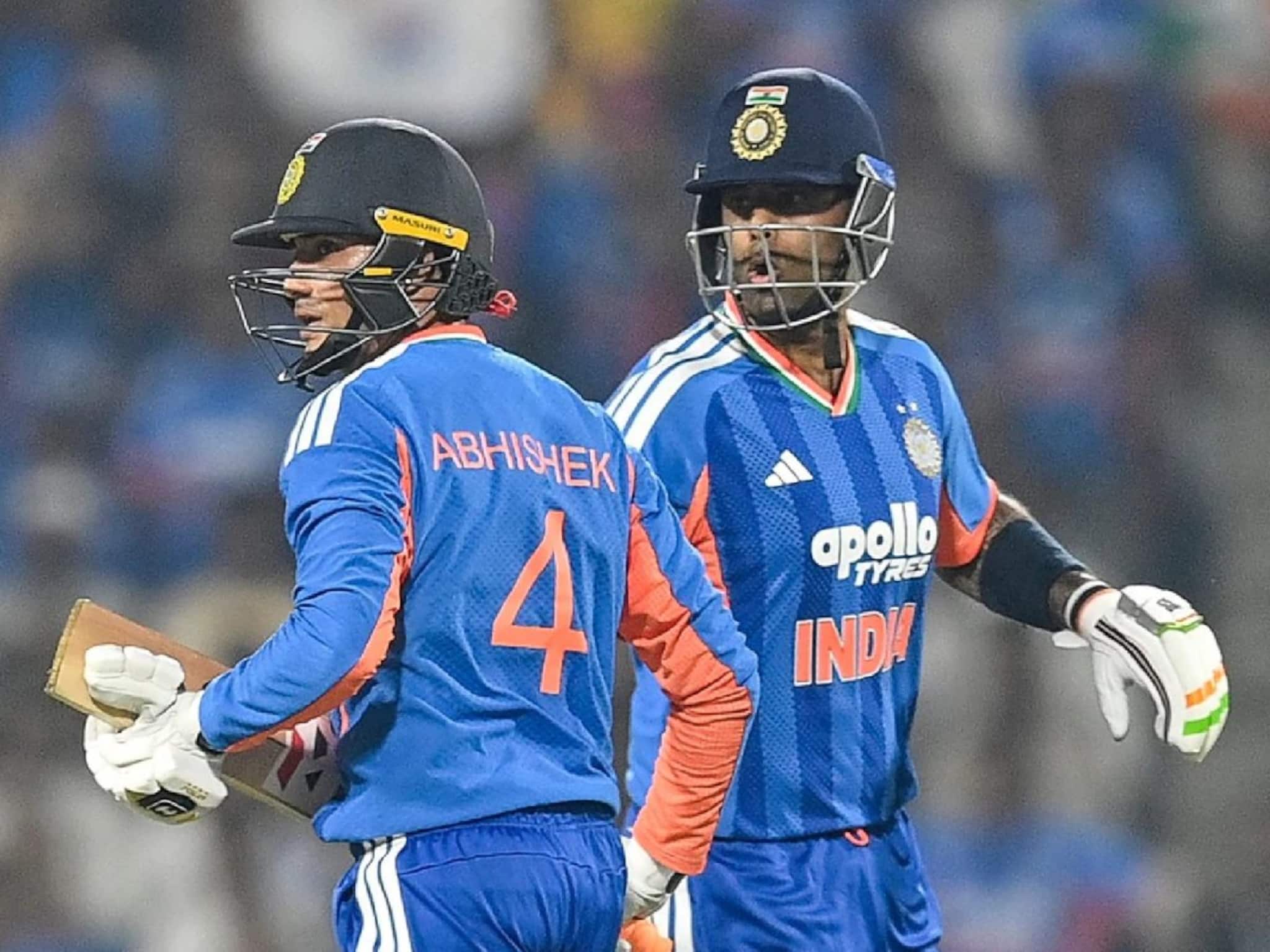 অভিষেক শর্মা কি খেলবেন পাকিস্তানের বিরুদ্ধে? ভারতীয় ক্যাপ্টেন সূর্যর 'ফাইনাল' জবাব অভিষেক শর্মা কি খেলবেন পাকিস্তানের বিরুদ্ধে? ভারতীয় ক্যাপ্টেন সূর্যর 'ফাইনাল' জবাব