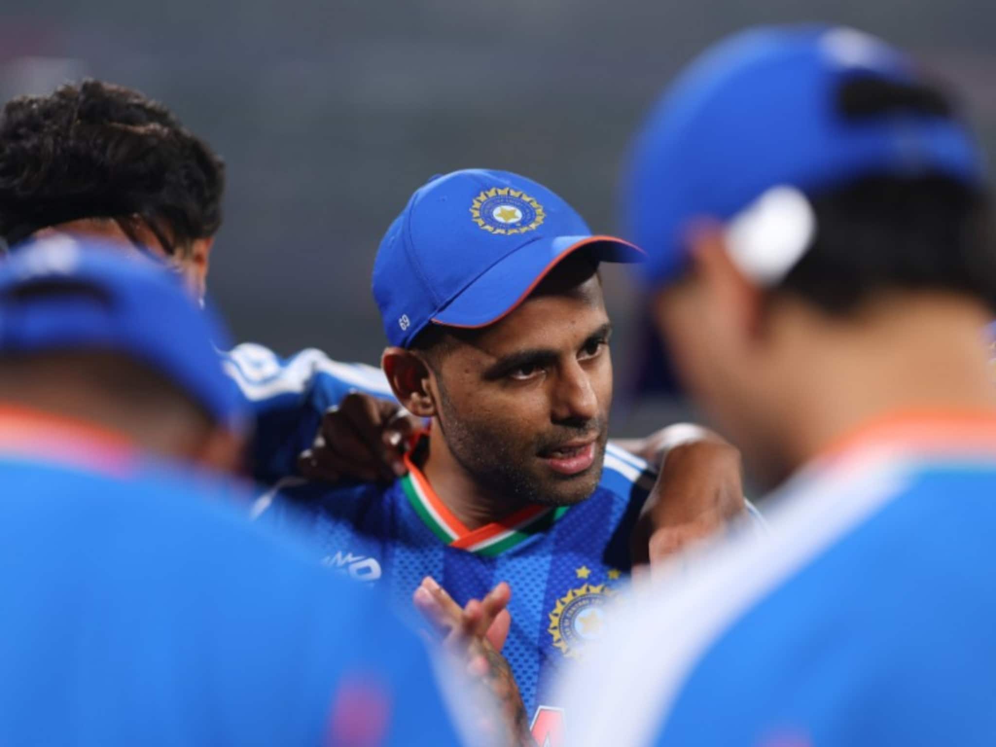 ভারতীয় টি-২০ বিশ্বকাপের দলে পরিবর্তন? দলে ঢোকার দৌড়ে ৩ তারকা! জেনে নিন বিস্তারিত