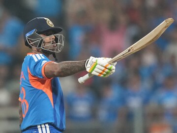 শুধু ম্যাচ উইনিং ইনিংসই নয়! প্রথম ম্যাচে ২টি বড় রেকর্ড গড়লেন সূর্যকুমার যাদব