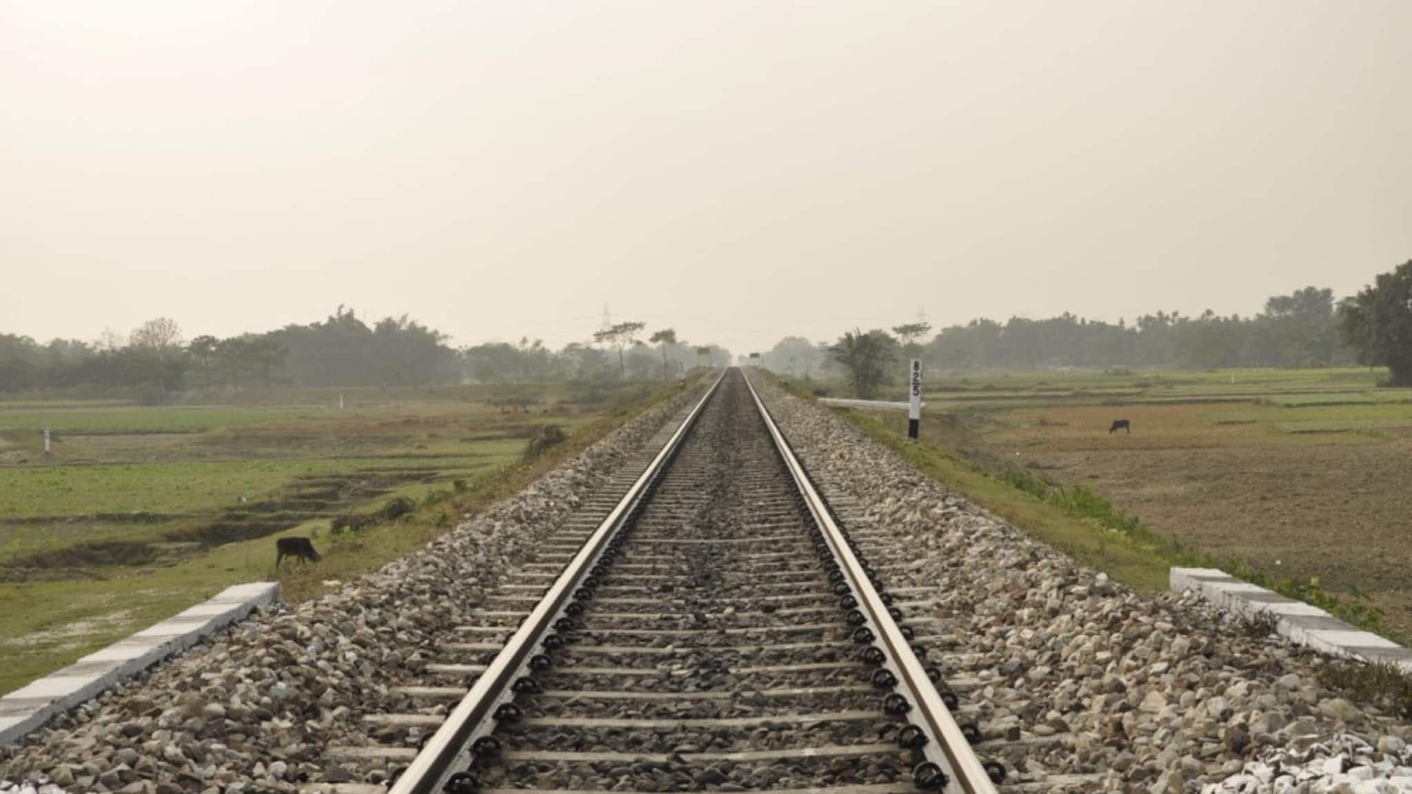 Indian Railways: বিরাট চমক! ৭টি হাই স্পিড রেল করিডরের পরিকল্পনা, বাজেটে ঘোষণা পরই দ্রুত কাজ শুরু করার নির্দেশ