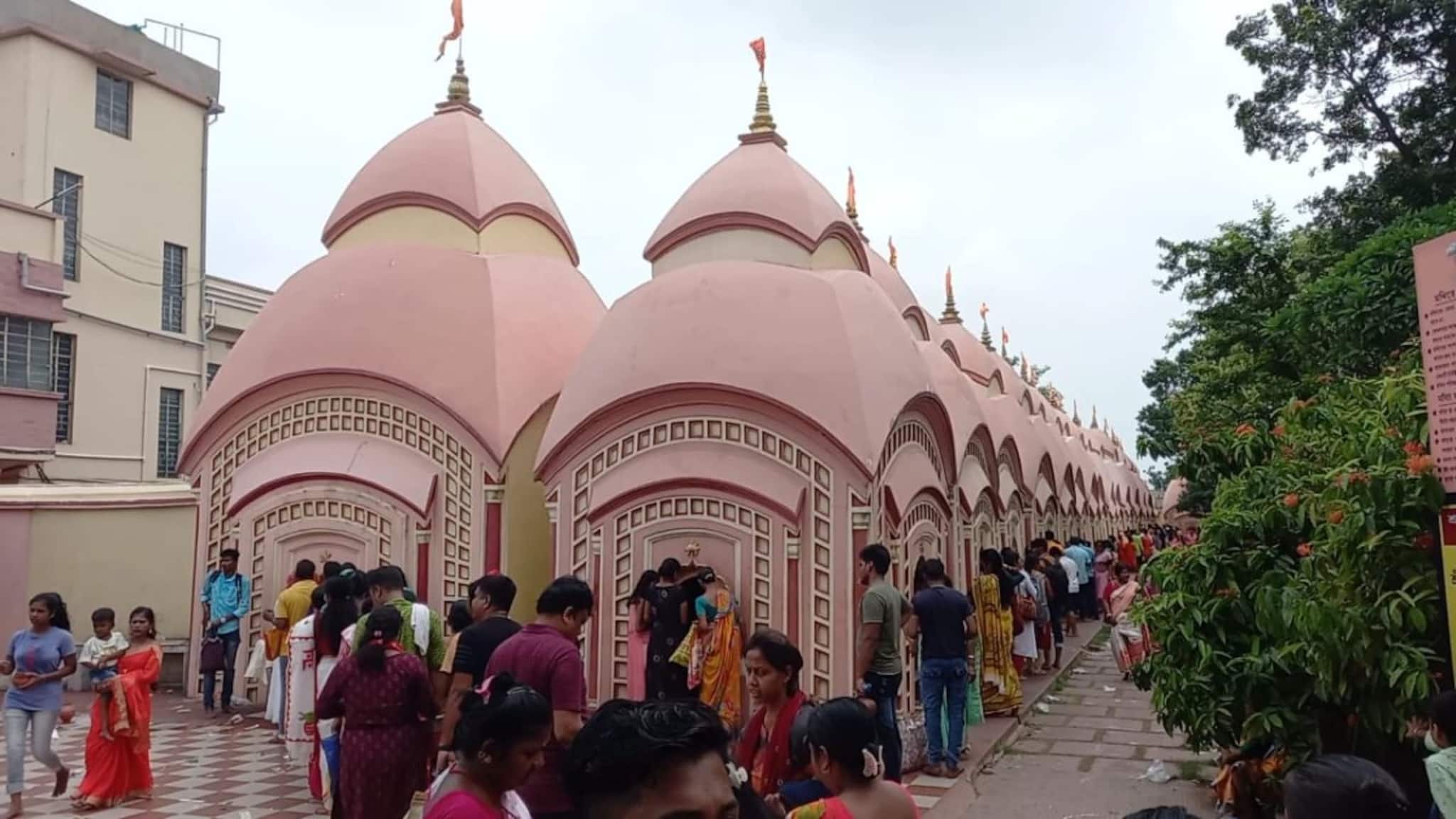 Maha ShivRatri 2026: কেন একশো আট শিব মন্দির তৈরি করেছিলেন বর্ধমানের মহারানি? জানলে অবাক হবেন