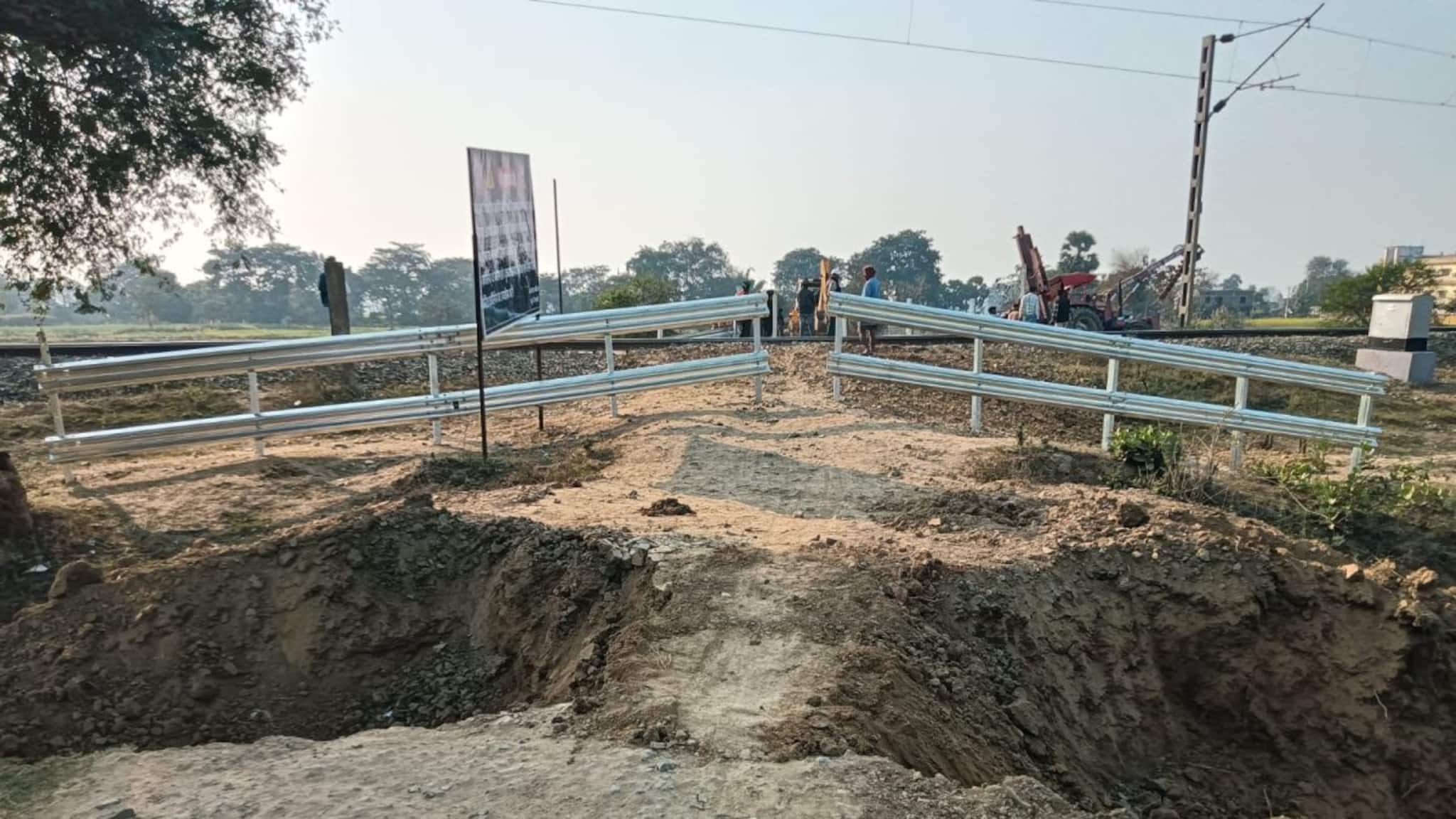 Indian Railways: গত কয়েক দিনে ট্রেনে ধাক্কা লেগেছে ৩৫ জনের, অবৈধ ক্রসিং দিয়ে পার হতে গিয়ে