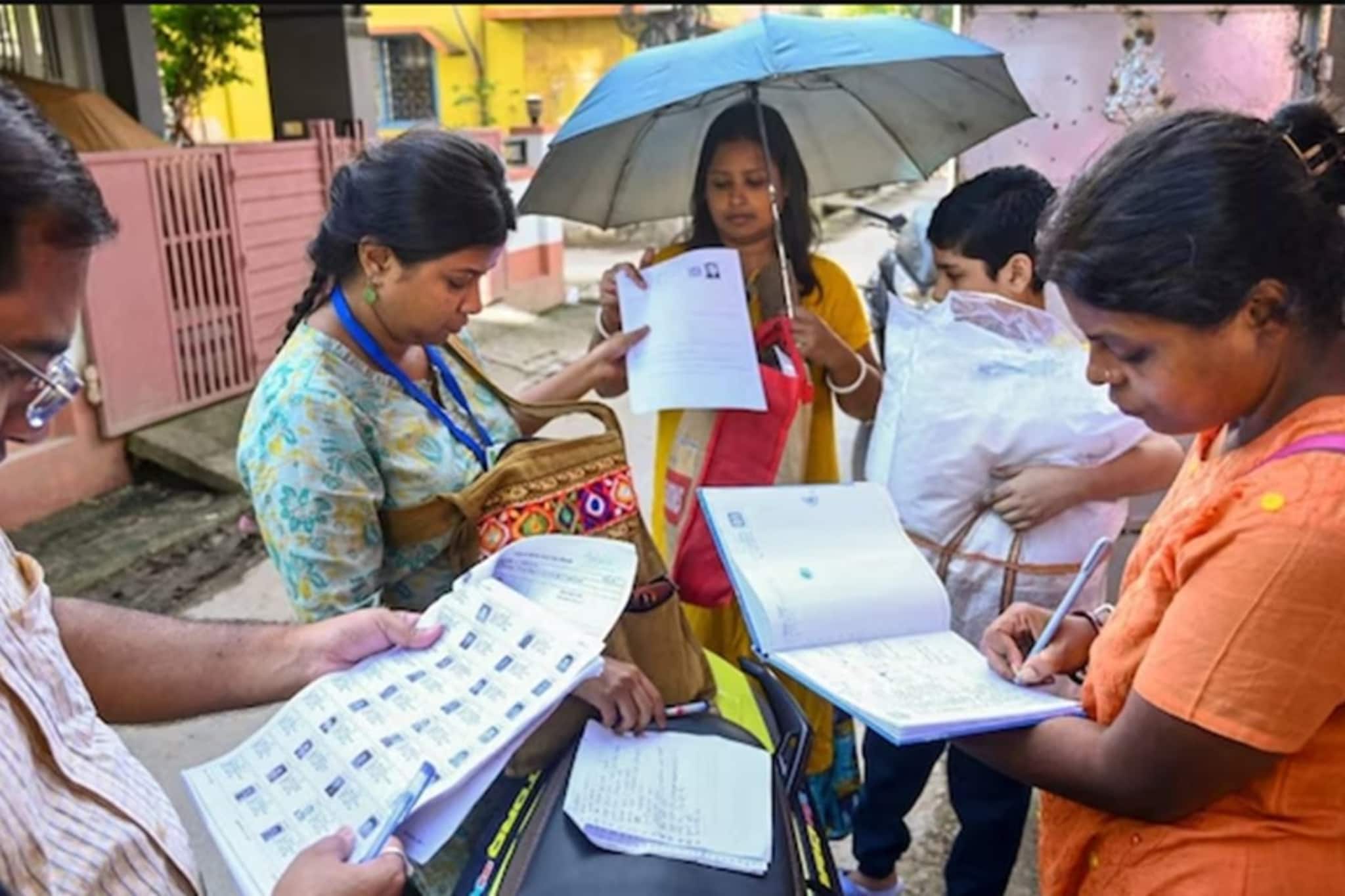 এসআইআর-এ তামিলনাড়ুতে চূড়ান্ত ভোটার তালিকায় বাদ ৭৪ লক্ষ নাম, যোগ হল কত?