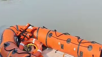 স্কুটি রেখে তিস্তা ক্যানেলে ঝাঁপ! নিজেকে শেষ করে দিলেন ব্যবসায়ী, ঘটনা জানলে চমকে যাবেন