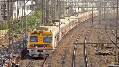 ট্রেন নিয়ে সচেতনতার প্রচার