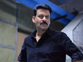 ‘ঘুষখোর পণ্ডত’ ঘিরে বিতর্ক তুঙ্গে! এবার যোগী আদিত্যনাথের নির্দেশে মনোজের আসন্ন সিরিজের বিরুদ্ধে FIR দায়ের  