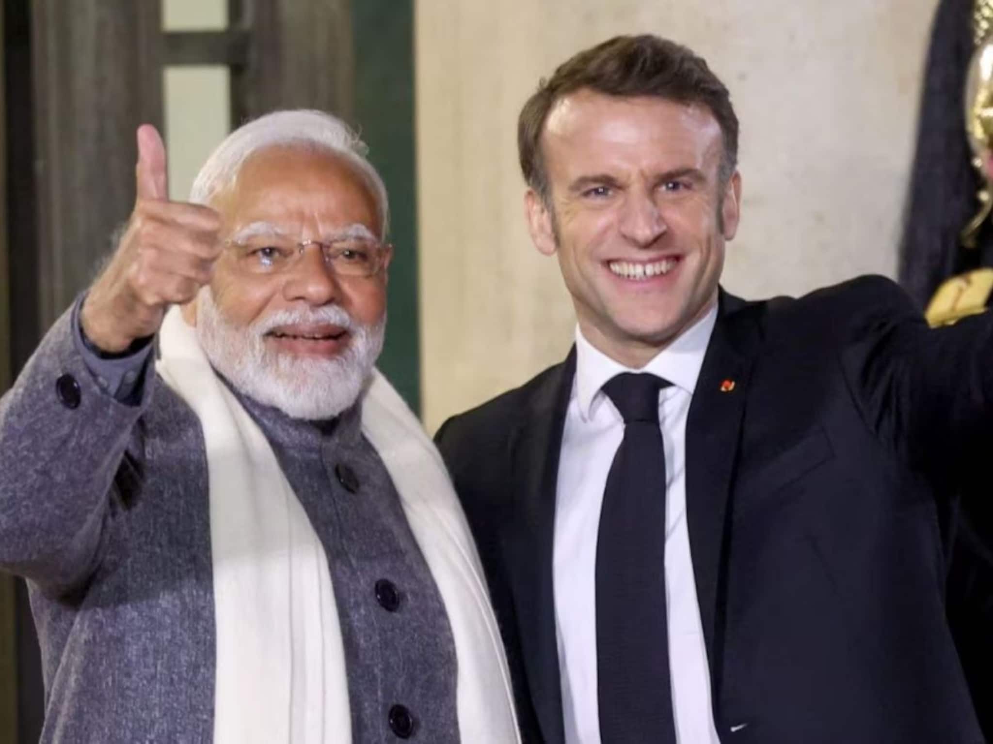 মুম্বইতে ম্যাক্রোঁ! ৩ দিনের ভারত সফরে ফ্রান্সের প্রেসিডেন্ট, স্বাগত জানালেন মোদি