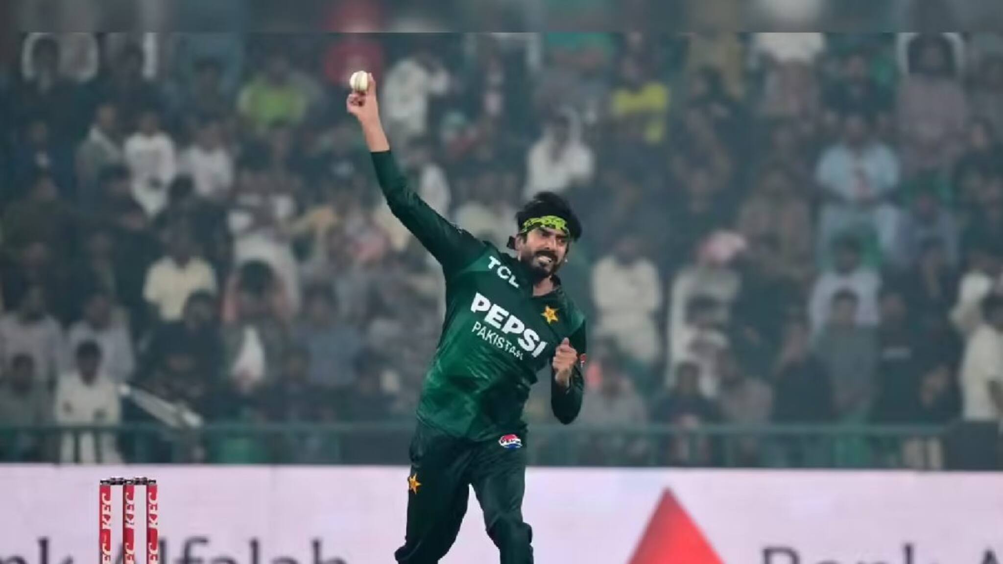 Usman Tariq : উসমান তারিক, কেউ খেলতে পারছে না এই স্পিনারকে! একটাই 'টেকনিক' পাক বোলারের, লম্বা রেসের ঘোড়া!