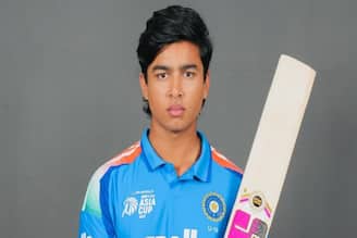 কোটিতে তাঁর আয়! কিন্তু জানেন কি বৈভব সূর্যবংশী-র স্কুল ফি মাত্র কত টাকা, চমকে দেবে তাঁর ম