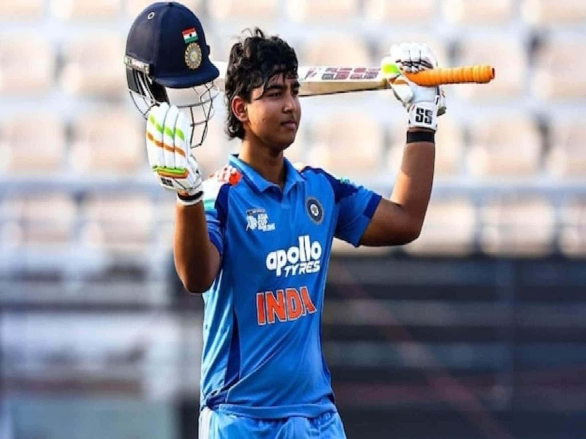 ইংরেজদের নিয়ে করলেন ছেলেখেলা! বিশ্বকাপ ফাইনালে দাপুটে হাফ সেঞ্চুরি বৈভবের