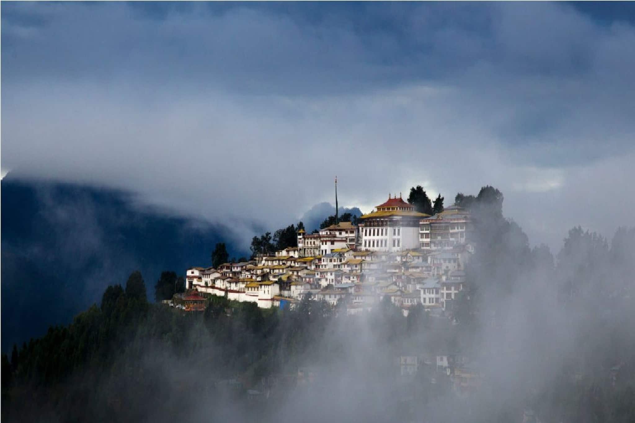 বাংলার ৪ জেলায় ঠান্ডা এখন অপরিবর্তিত, ভোরের কুয়াশায় শীতের মুড ছুটির দিনে! আবহাওয়া আপডেট