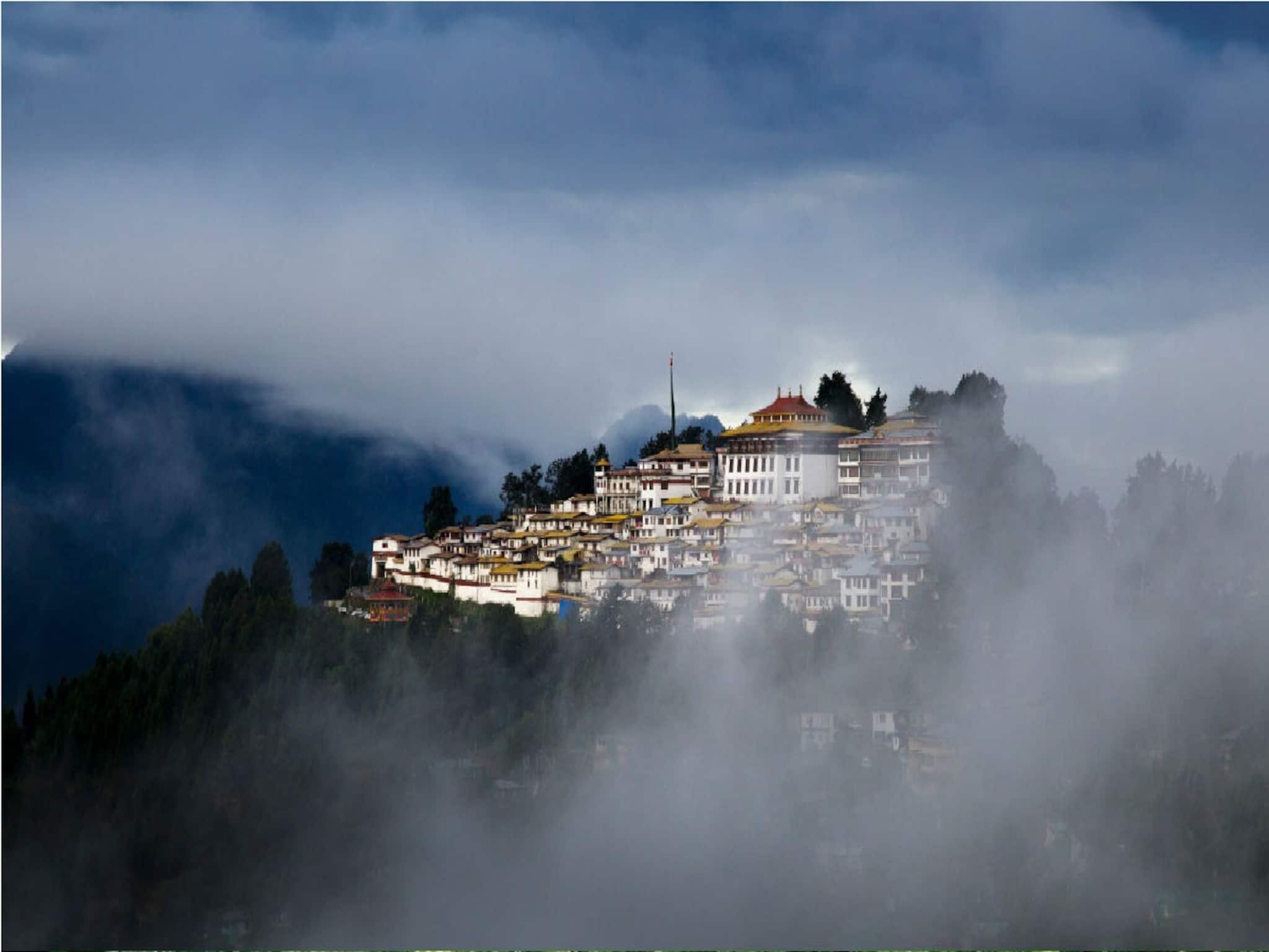 বাংলার ৪ জেলায় ঠান্ডা এখন অপরিবর্তিত, ভোরের কুয়াশায় শীতের মুড ছুটির দিনে! আবহাওয়া আপডেট