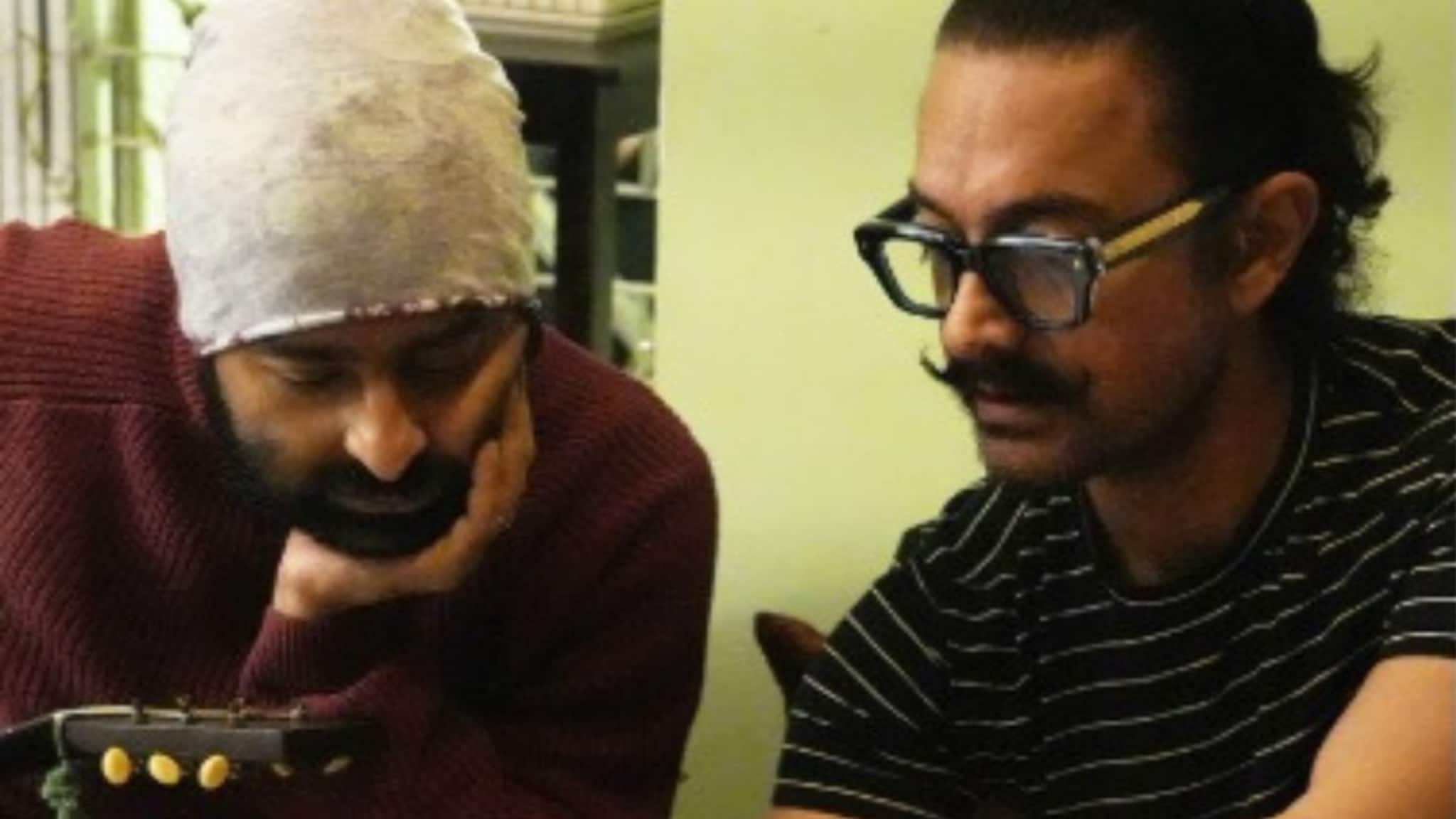 Aamir Khan-Arijit Singh: আমিরের জেদের কাছে হারলেন অরিজিৎ সিং? জিয়াগঞ্জের বাড়িতে থেকে গায়ককে দিয়ে প্লেব্যাক করিয়ে গেলেন মিস্টার পারফেকশানিস্ট