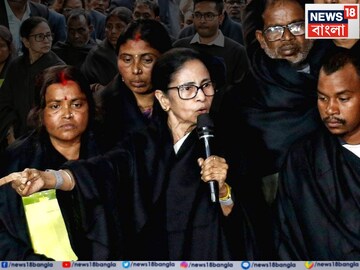 'আমরা বঙ্গভবনে থাকা কাউকে বাধা দিইনি...', দাবি দিল্লি পুলিশের! রাজ্য থেকে পৌঁছল বিশেষ টিম