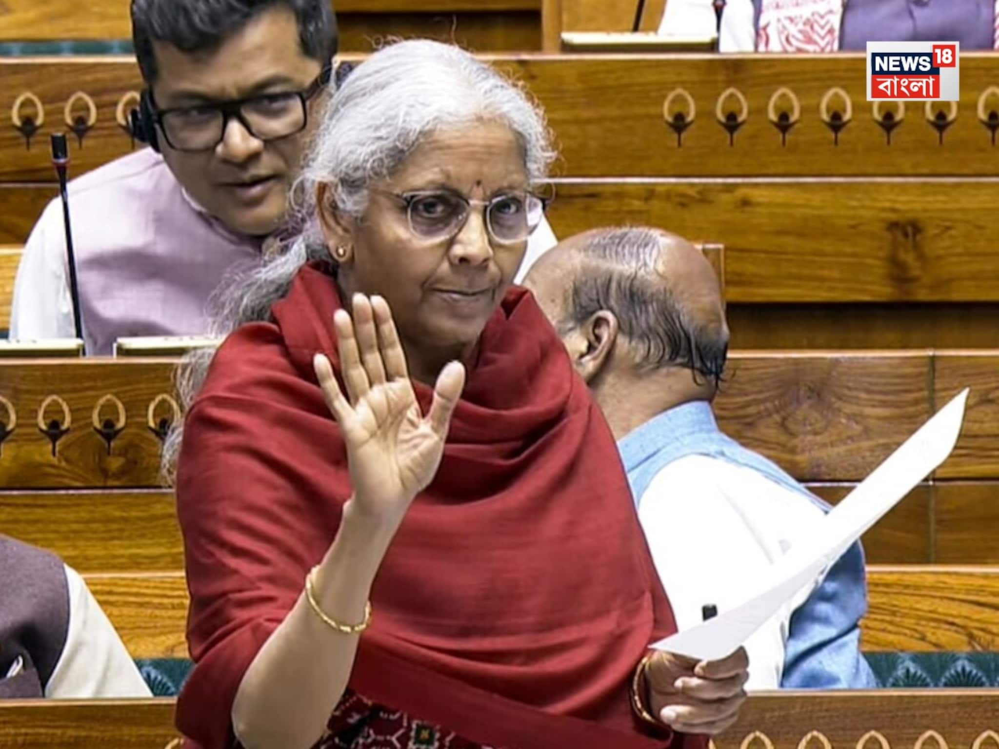 ‘বাংলাজুড়ে বোমার সংস্কৃতি, আইনশৃঙ্খলা নেই' বাজেট বিতর্কে তৃণমূলকে আক্রমণ নির্মলার