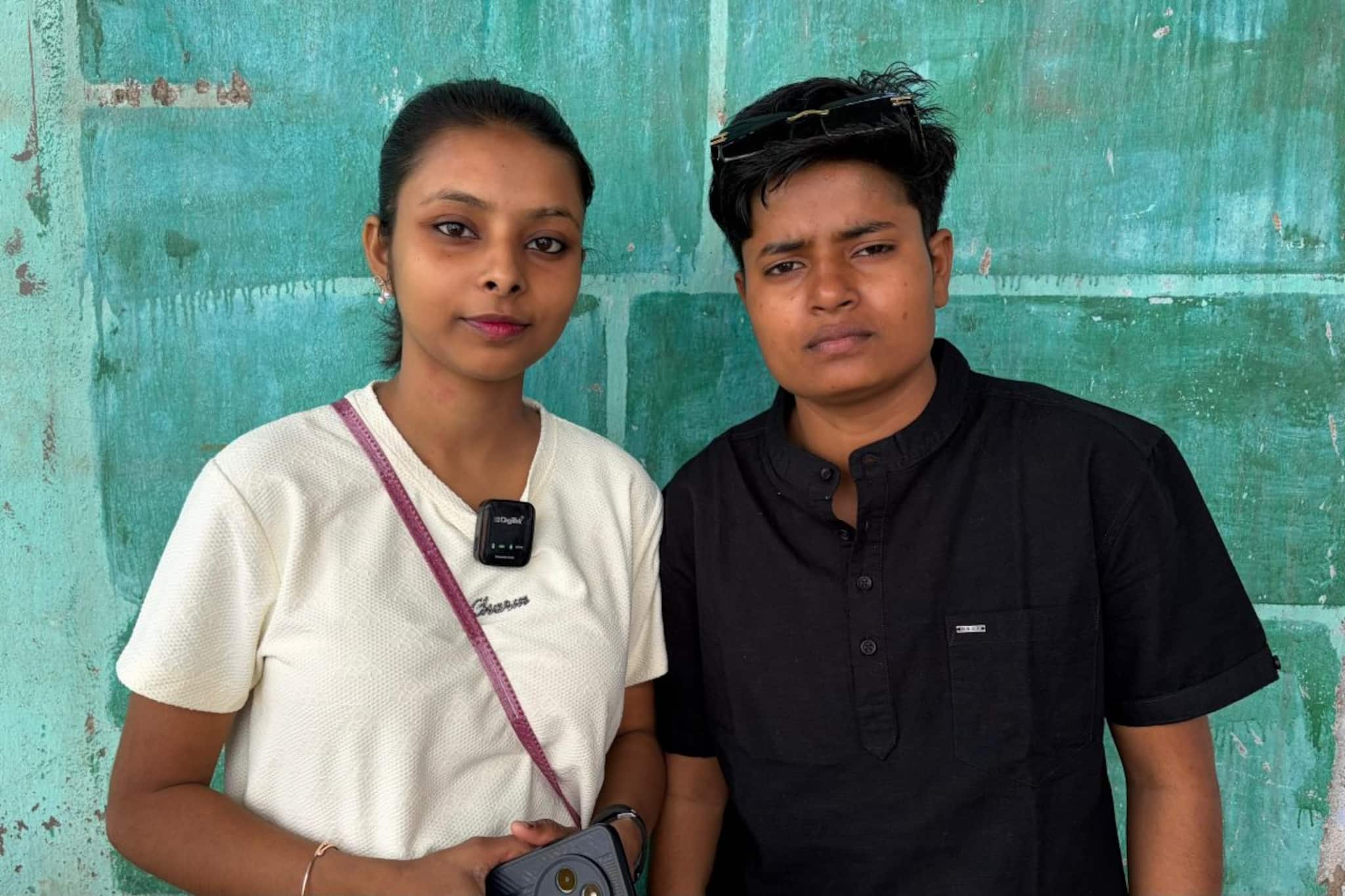 বিহারের তরুণীর প্রেমে বীরভূমের গৃহবধূ! স্বামী, সন্তান ছেড়ে ডিভোর্সের আবেদন আদালতে! বিহারের তরুণীর প্রেমে বীরভূমের গৃহবধূ! স্বামী, সন্তান ছেড়ে ডিভোর্সের আবেদন আদালতে!