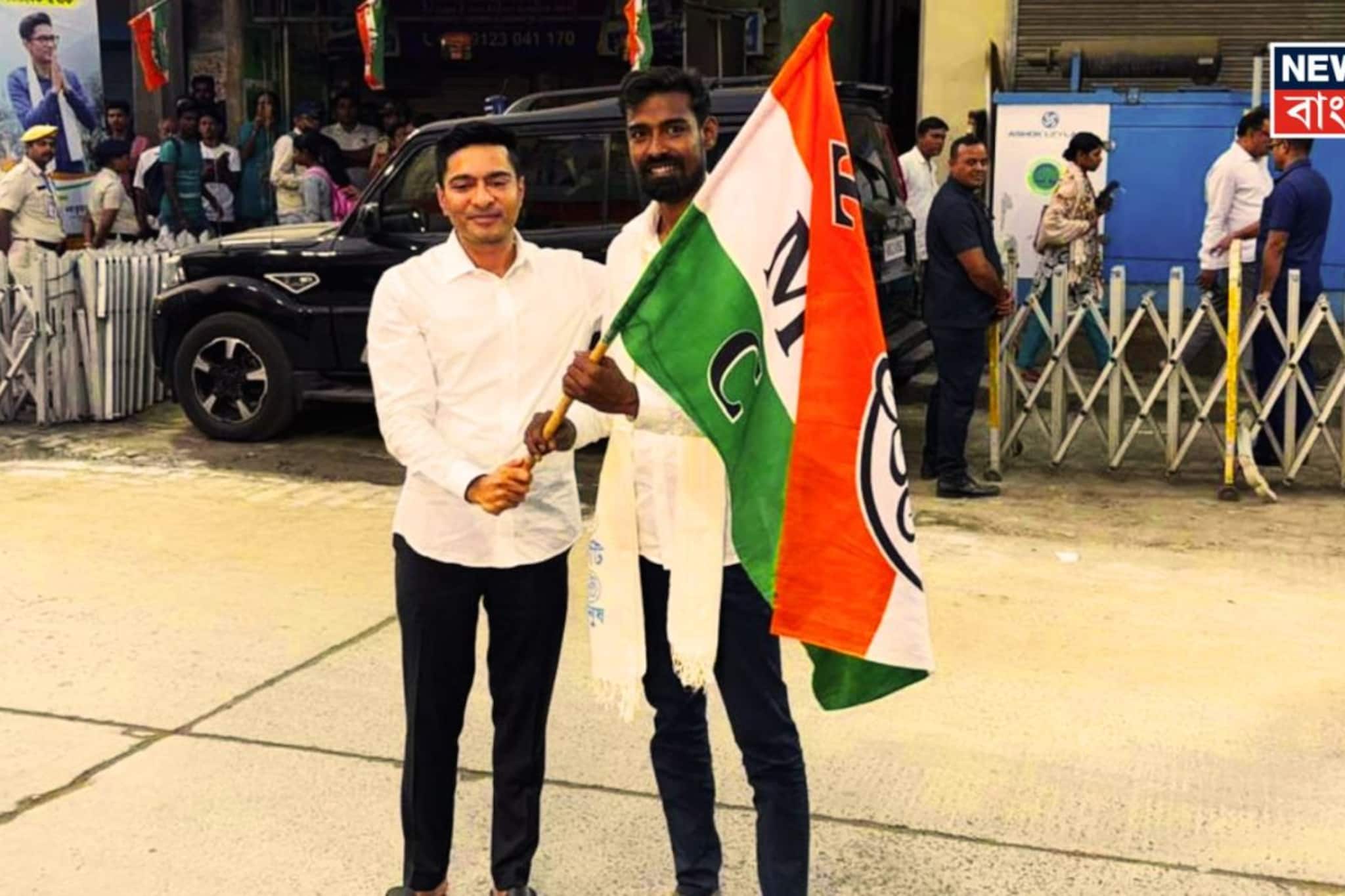 ‘যতদিন আমি আছি, সুযোগ করে দেব’, প্রতীক উরের মতো অন্য দলের তরুণ নেতাদের বার্তা অভিষেকের!