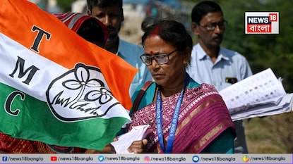 ‘মমতার অনুরোধকেই’ মান্যতা দিয়েছে সুপ্রিম কোর্ট! SIR শুনানির পরেই বিবৃতিতে জানাল তৃণমূল ‘মমতার অনুরোধকেই’ মান্যতা দিয়েছে সুপ্রিম কোর্ট! SIR শুনানির পরেই বিবৃতিতে জানাল তৃণমূল