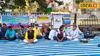 দীর্ঘদিন ধরেই বীরভূমের আহমেদপুর-কাটোয়া লাইনের বাসিন্দাদের দাবি কলকাতা যাওয়া ও আসার সরাসরি একজোড়া ট্রেনের