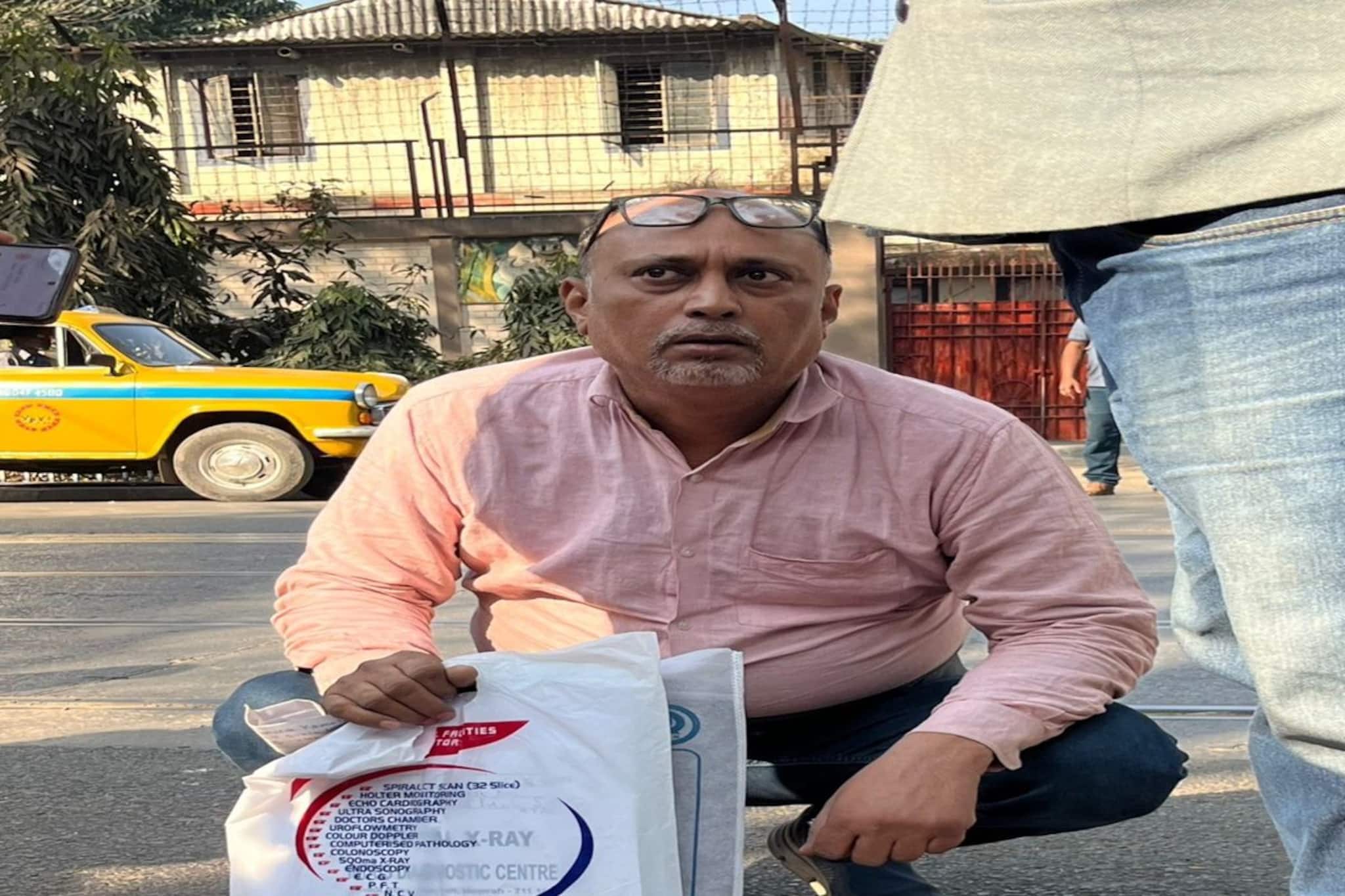 আদালত চত্বরে এলেও আত্মসমর্পণ করা হল না আখতার আলির! আরজি কর দুর্নীতি মামলায় বাড়ল জট