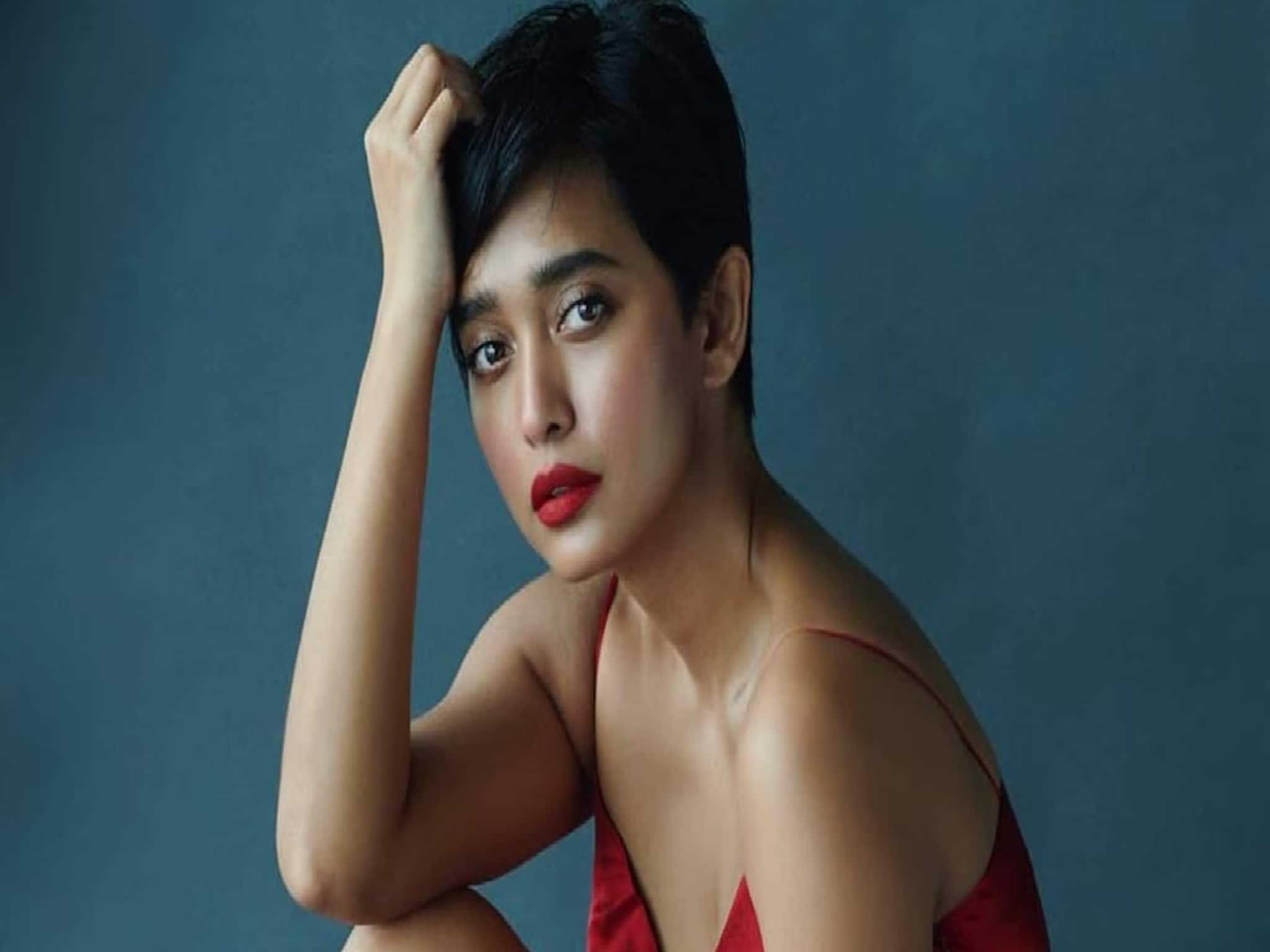 মা চাইতেন না মেয়ে অভিনয় করুক, ঘরে আটকে রাখতেন, আত্মহত্যার হুমকি দিতেন...