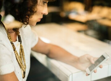 ওয়েবসাইট খুললেই ভিডিও চলছে? ১ মিনিটে বন্ধ করার এই সিক্রেট টিপসটি জেনে নিন